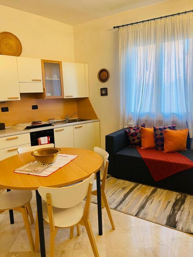 Veba Ferrara Centro Apartment Luaran gambar