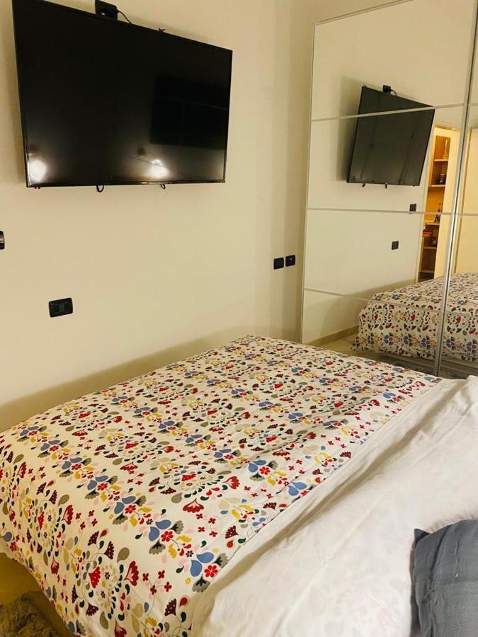 Veba Ferrara Centro Apartment Luaran gambar